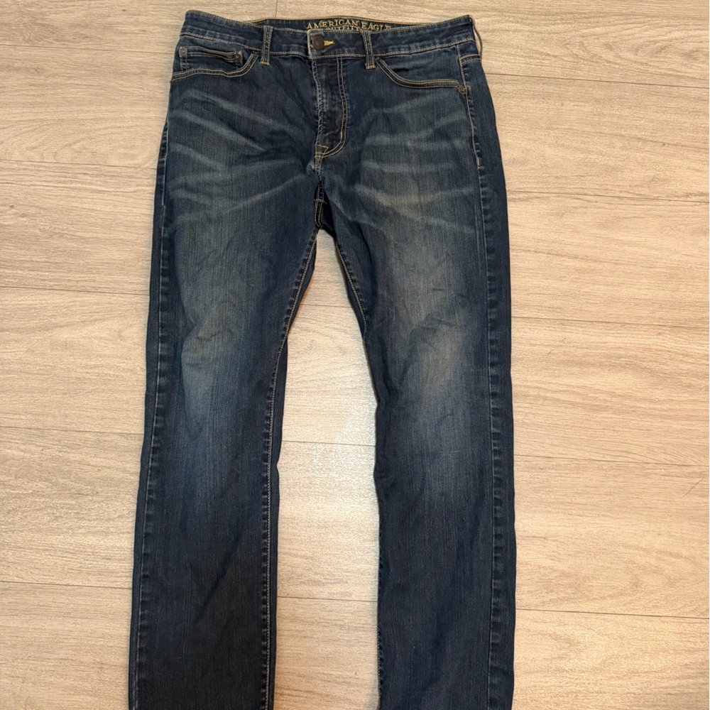 American Eagle Outfitters Men's Slim Straight Jeans in Dark Indigo Wash